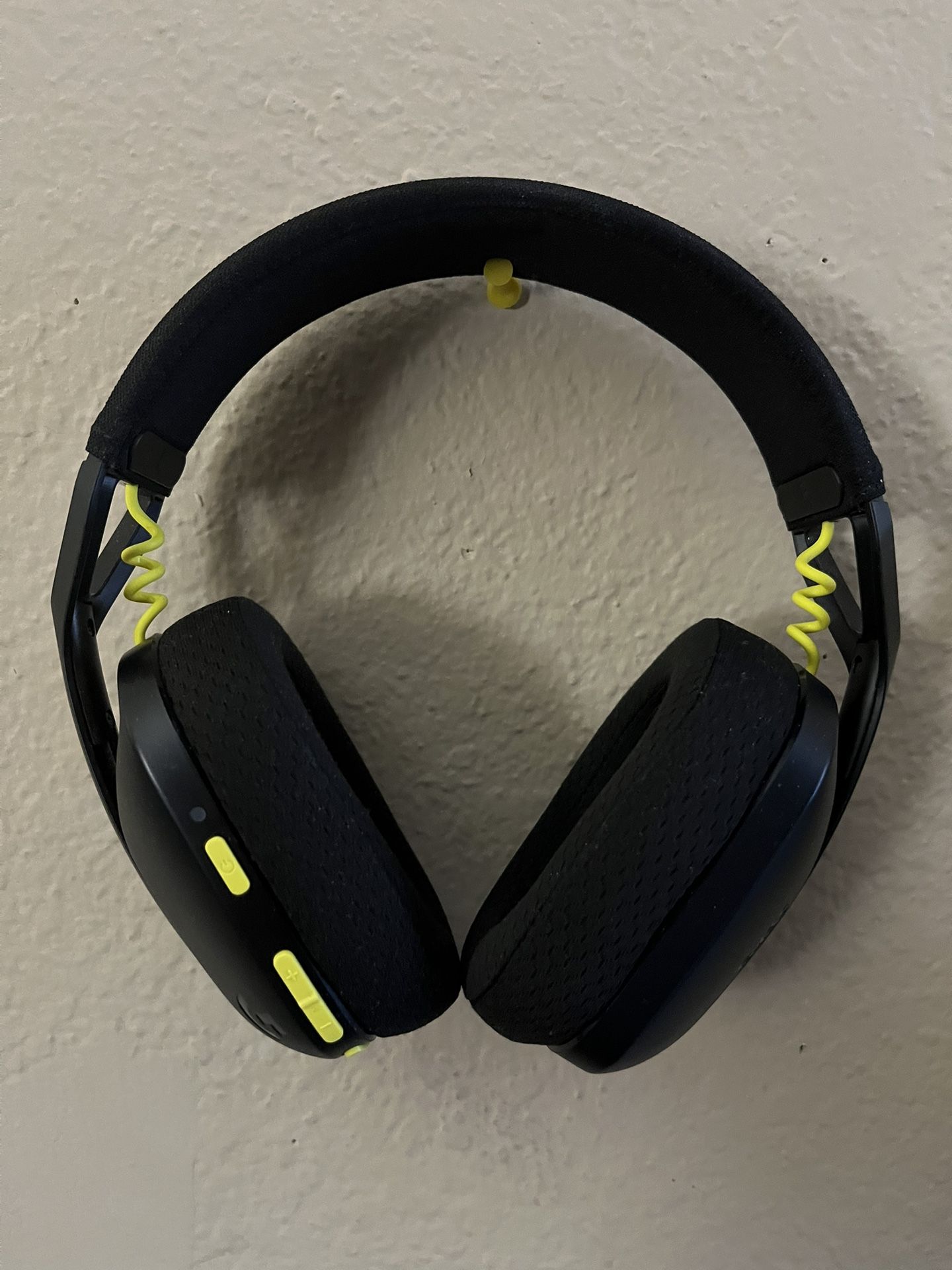 Logitech G435 Wireless Gaming Headphones