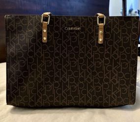 Calvin Klain Purse