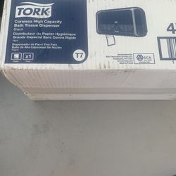 Cordless High Capacity Bath Tissue Dispenser 