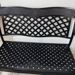 4 Pieces Patio Furniture Like New