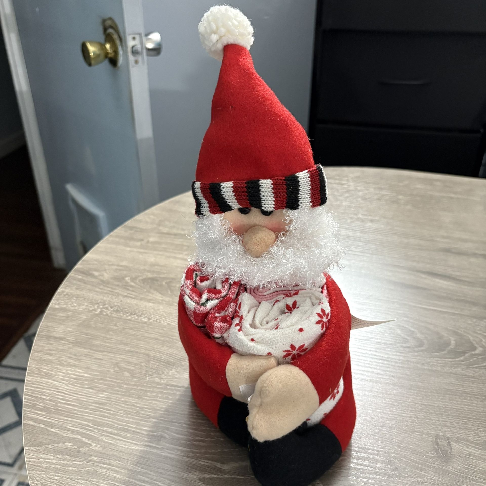 Unbranded Plush Christmas Santa Hand Towel Holder With 3 Towels.