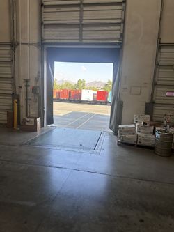 Lumpers. Need To Load And Offload Containers Good Pay