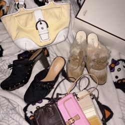 VINTAGE COACH BUNDLE HEELS & ACCESORIES