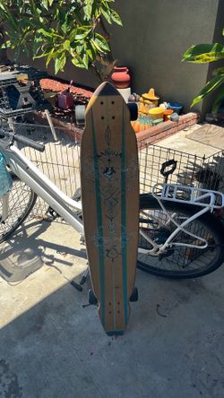 Kahuna Creations Carve Board Skateboard