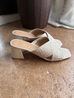 H&M Off White Mule/Sandal