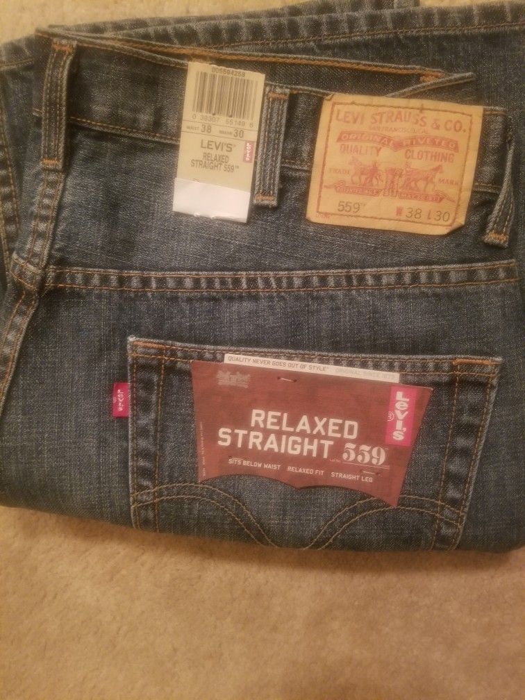 NEW LEVIS SIZE 38/30 (559) RELAXED FIT