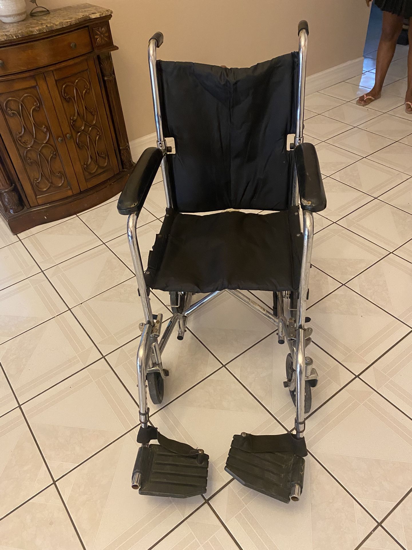 Lightweight Wheelchair