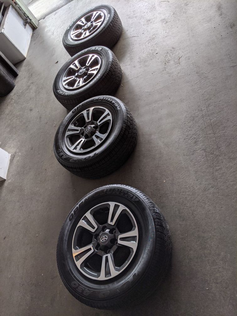 2018 Toyota Tacoma TRD wheels & tires P265/65R17 110S