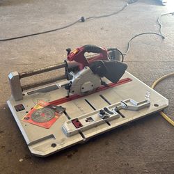 SKIL Flooring Saw with 36T Contractor Blades