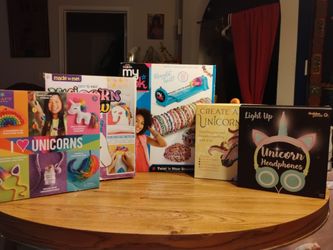 Various DIY & Unicorn-themed crafts! + Unicorn headphones. Perfect for someone's birthday or fun event!