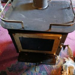 Grizzly Cubic Mini Wood Stove