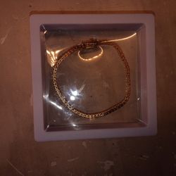 1/2 K Gold And Diamond Bracelet 