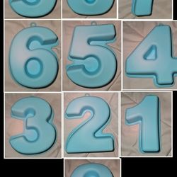 Silicone Number Molds 5" - BRAND NEW