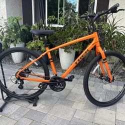 TREK HYBRID - Verve 1- Size Large 20in/55cm