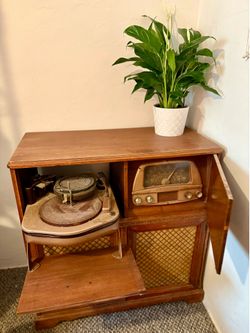 Vintage Radio Disc Player