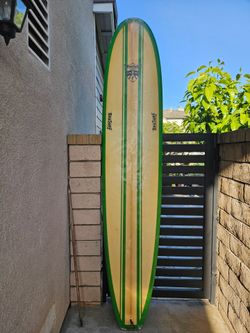 9' surfboard