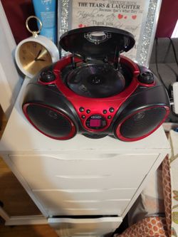 Jensen Portable CD Boombox with AM/FM Radio