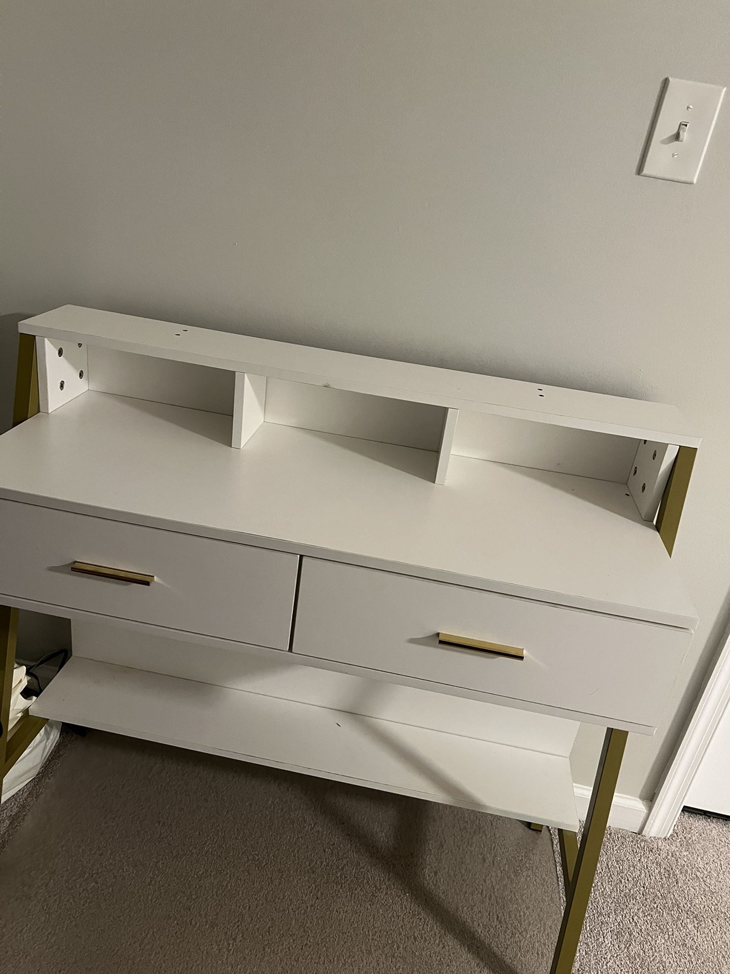 Makeup Vanity Desk With Mirror
