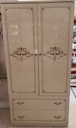 Clothes Cabinet