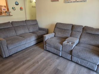 Couch set