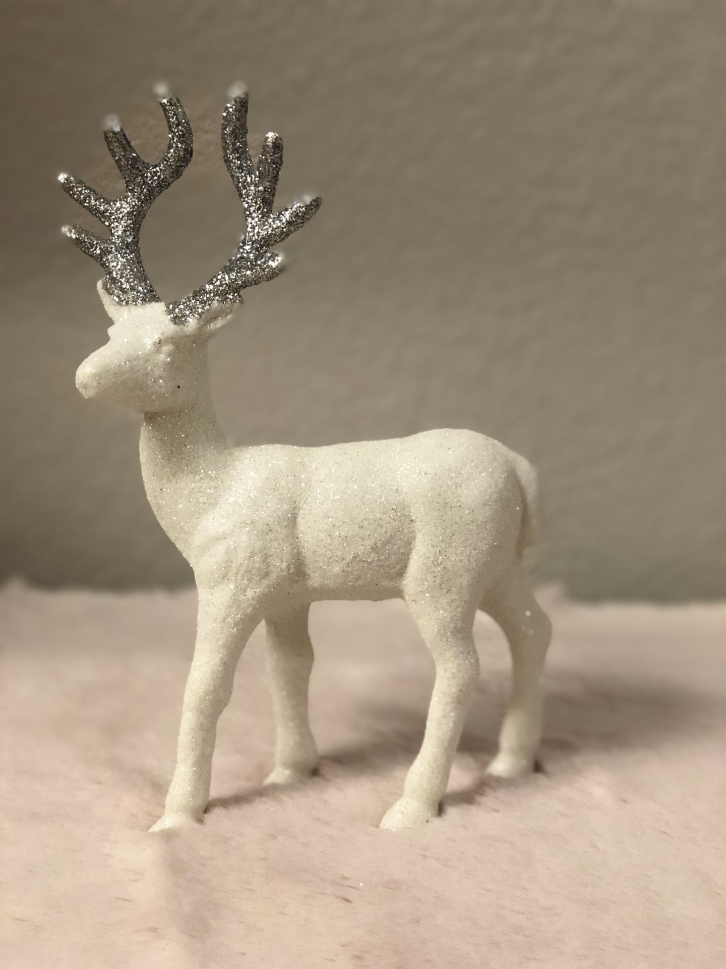 WHITE GLITTER✨ REINDEER 🦌