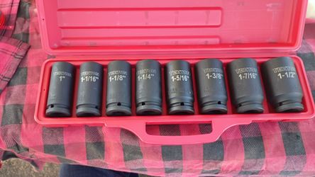 Teikton 8 PC sockets