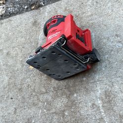 Milwaukee Square Sander