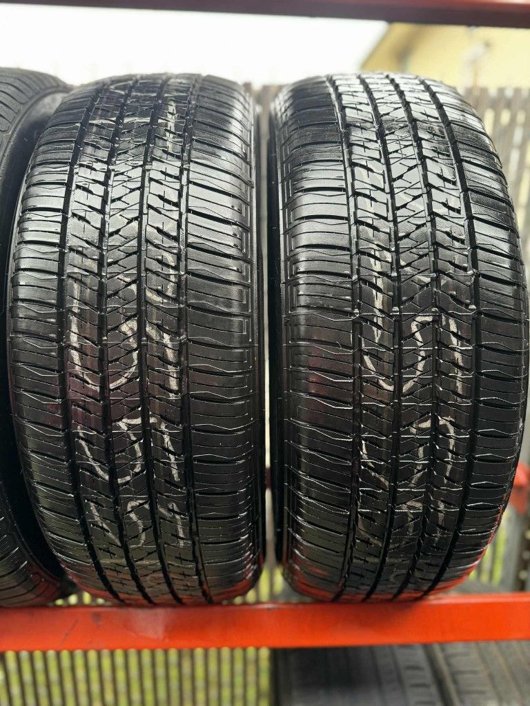 225/55/19 Bridgestone ecopia h/l 422 plus 90% pair only
