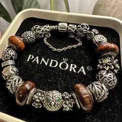 Authentic pandora Bracelet With 19 Charms 