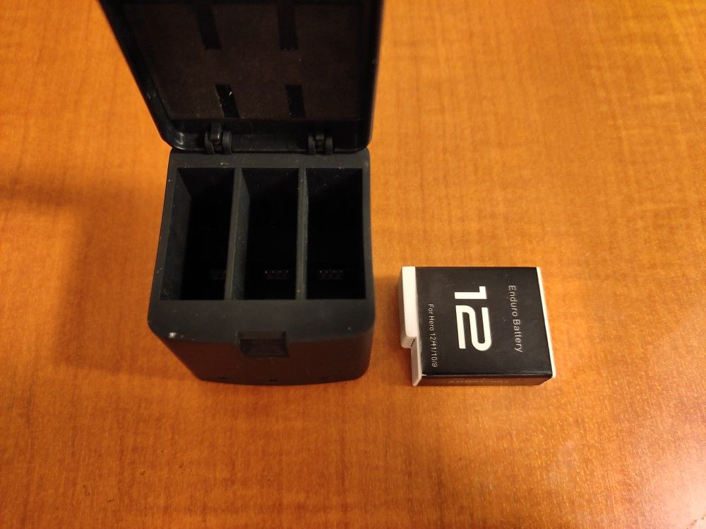 Go Pro Hero 12,11,10,9 Enduro Battery AHDBT -901