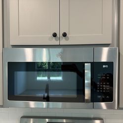 NEW APPLIANCES Microwave Stove Refrigerator Washer Dryer 