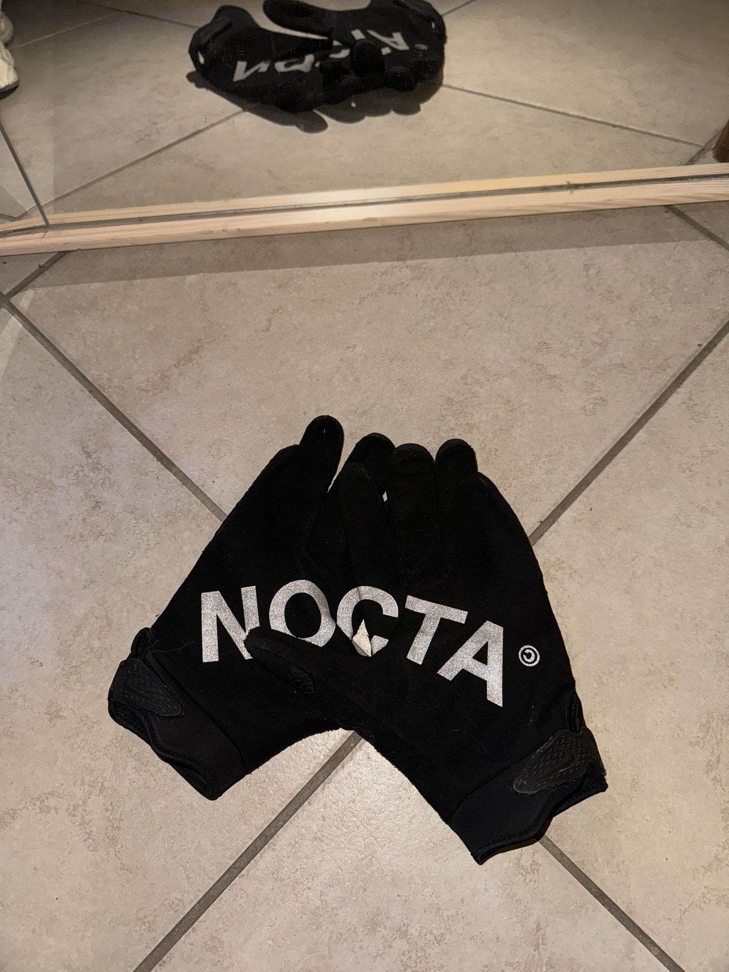 Nocta Gloves
