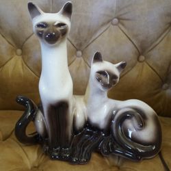 Vintage retro midcentury modern Siamese cat lamp