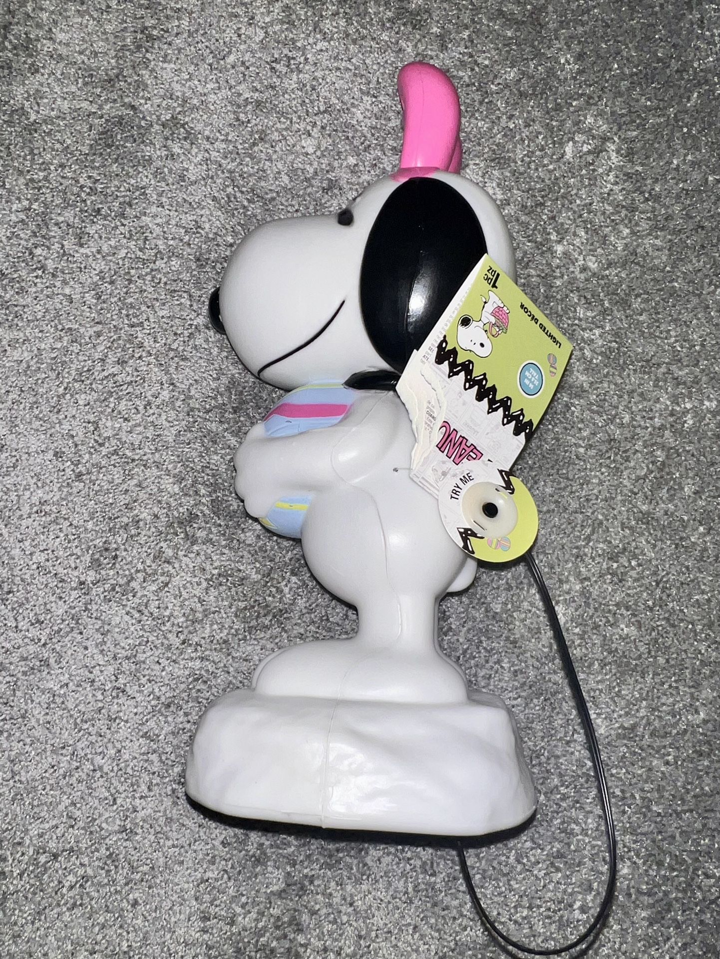 NEW - Easter Lighted Blow Mold Decor Snoopy with Easter Egg The Peanuts Easter Decor Dog