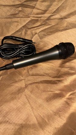 Wired Dynamic Handheld Microphone with Cable