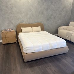 Modern Castlery Style Bed Frame Curved Headboard Japandi