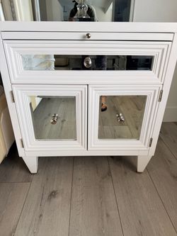 Z Gallery white  nightstand
