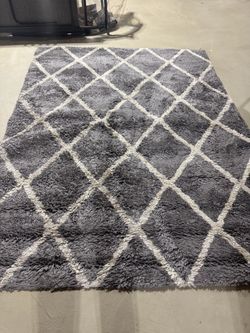 Thomasville Gray Shag Area Rug with Diamond Pattern