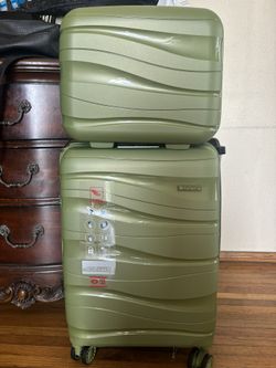 Green 2 Piece Luggage Set