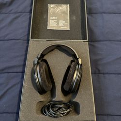 Sennheiser HD 660s Open-Back Studio Headphones
