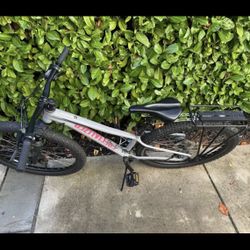 Specialized Moutain Bike 