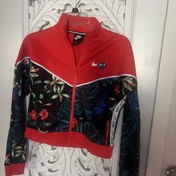 nike sportswear women jacket size xs