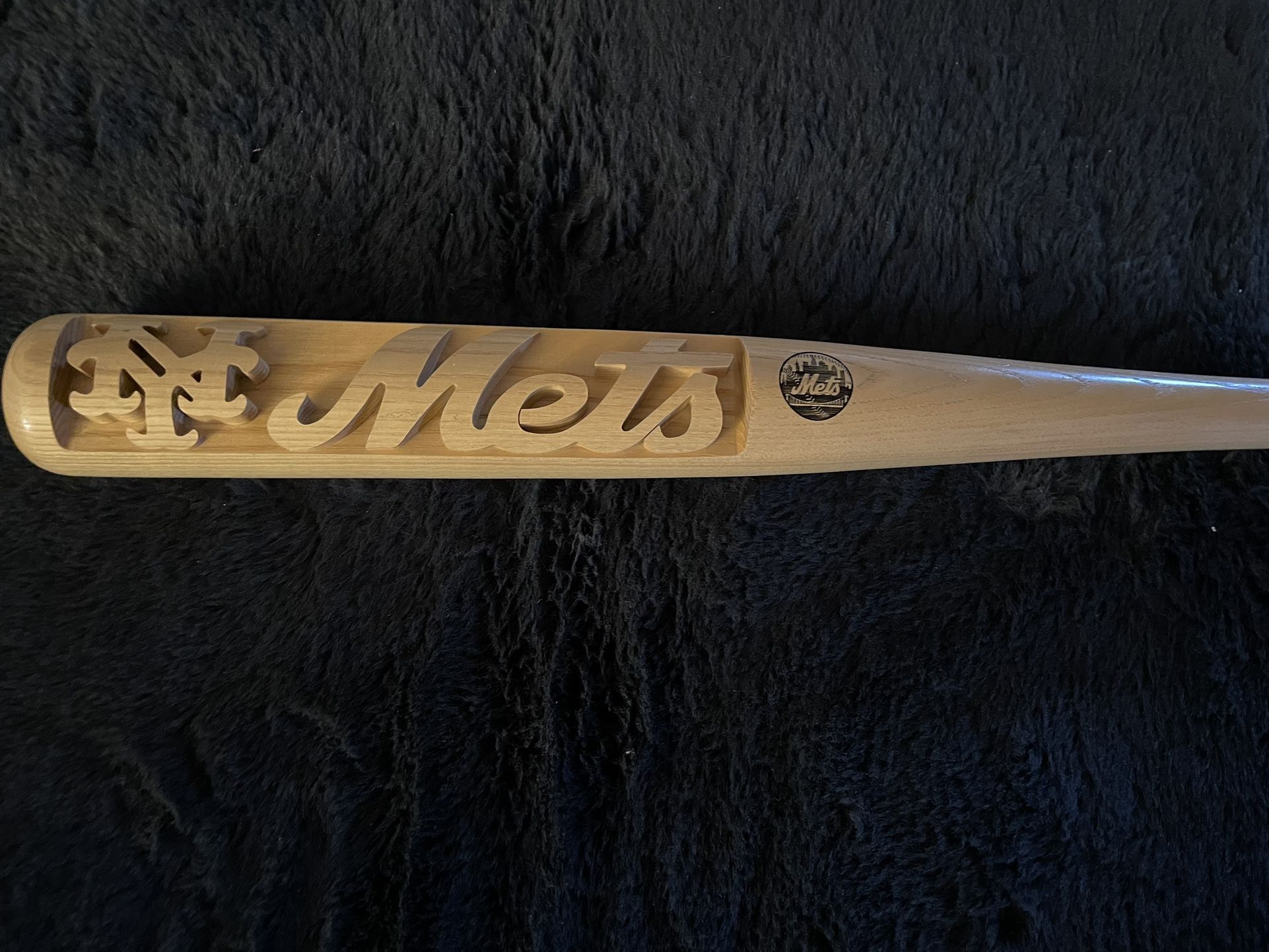 MAKE AN OFFER! Official Cooperstown Louisville Slugger Limited Edition Bats 