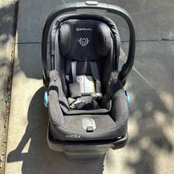 UPPAbaby Mesa Car Seat & Base