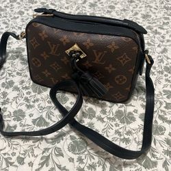 brown crossbody bag