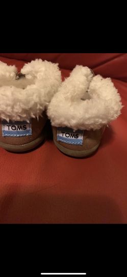 Toms