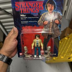 Stranger Thing Build A Figure