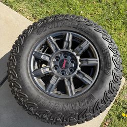 18” 2026 GMC Sierra 1500 AT4X Wheels and tires