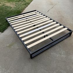 Size Full Metal Bedframe (7inches From Floor)