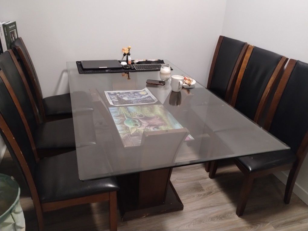 Glass Dining Table (72×42 in)